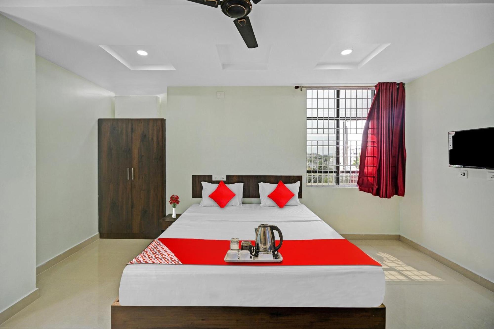 Hotel O Vrk Residency Kurmannapalem ภายนอก รูปภาพ