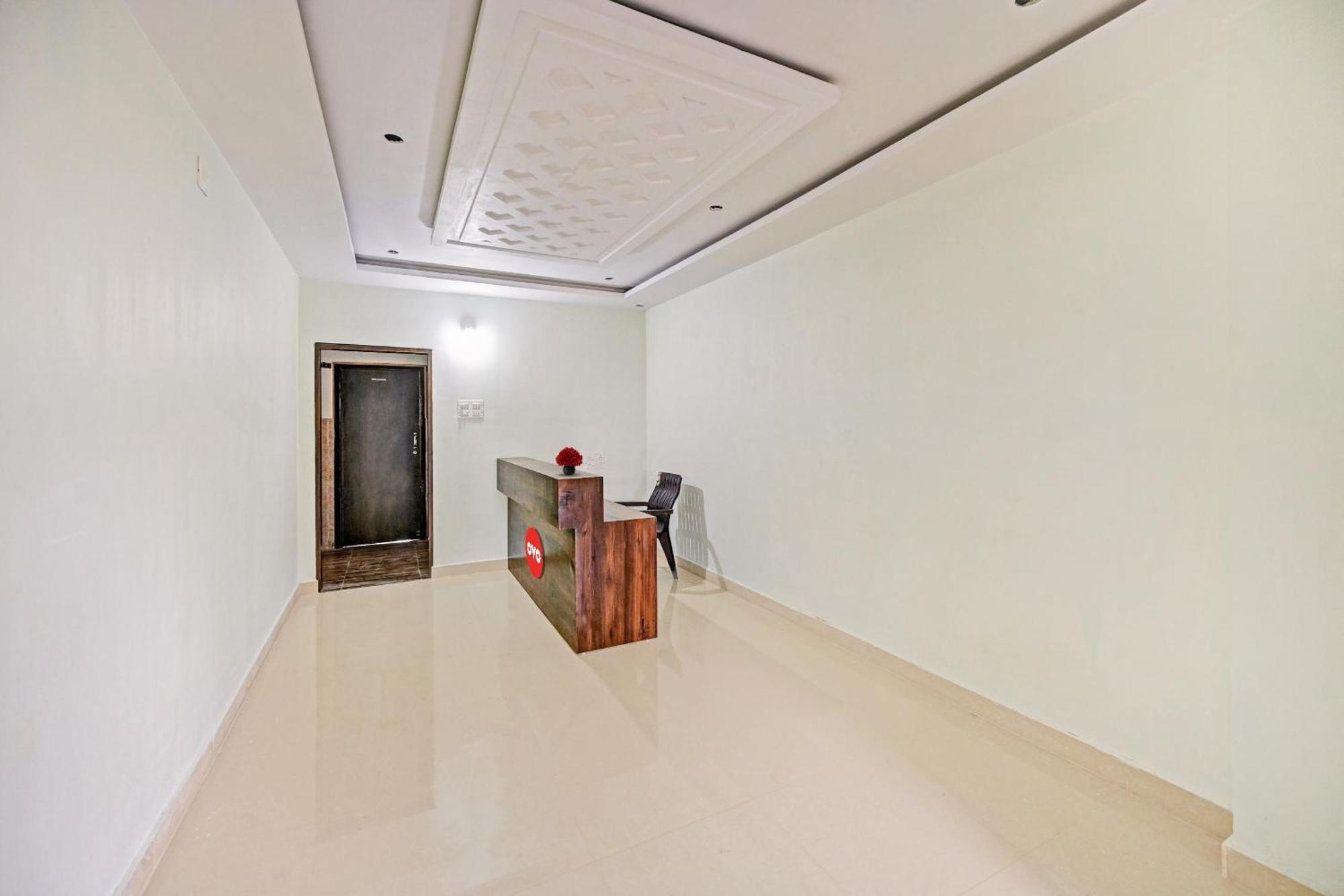 Hotel O Vrk Residency Kurmannapalem ภายนอก รูปภาพ