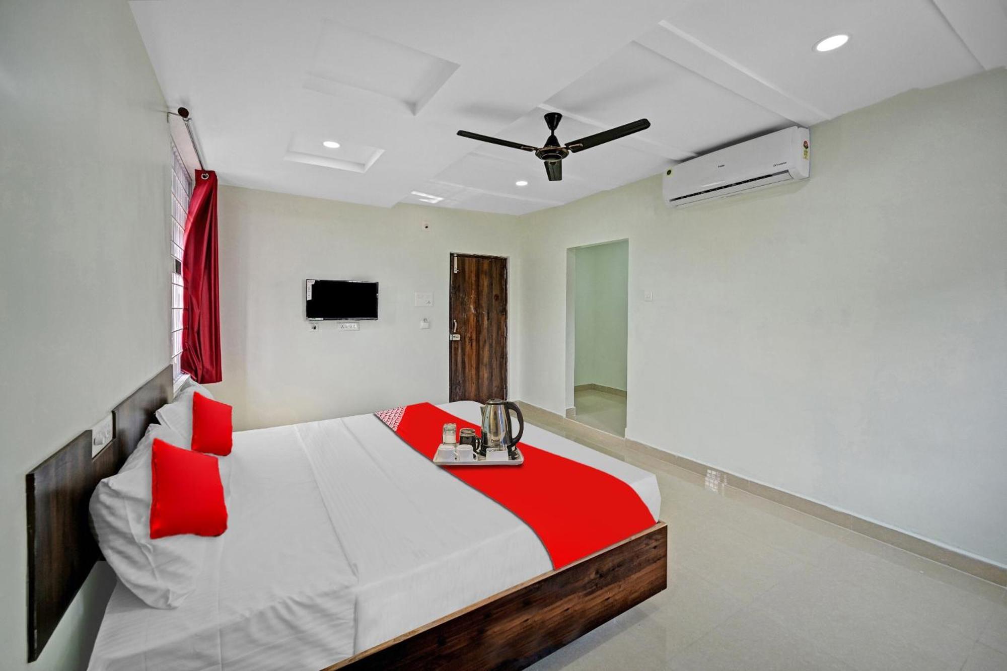 Hotel O Vrk Residency Kurmannapalem ภายนอก รูปภาพ